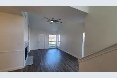 2707 Stratford Court, Euless, TX 76039 - Photo 11