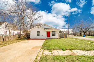 701 E College St, Sherman, TX 75090 - Photo 1