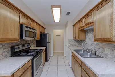 1902 Lee Drive, Denton, TX 76209 - Photo 9