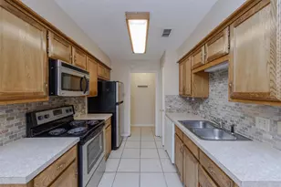 1902 Lee Dr, Denton, TX 76209 - Photo 9