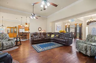 7711 Ravenswood Rd, Granbury, TX 76049 - Photo 11