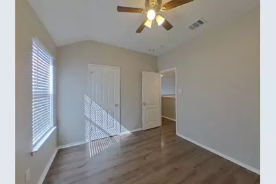 2784 Sweetbriar Lane, Grand Prairie, TX 75052 - Photo 17