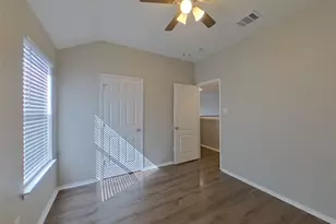 2784 Sweetbriar Ln, Grand Prairie, TX 75052 - Photo 17