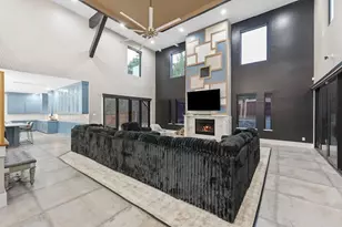 511 S Bluegrove, Lancaster, TX 75146 - Photo 3