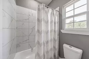 412 Matthew St, Hillsboro, TX 76645 - Photo 9