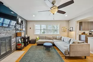 1938 Newport Ave, Dallas, TX 75224 - Photo 13