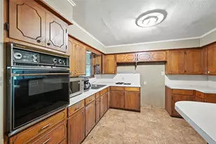 414 S Broadway St, Bells, TX 75414 - Photo 15