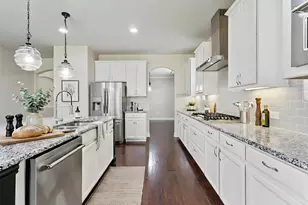 1404 Madrid Falls Dr, McKinney, TX 75071 - Photo 5