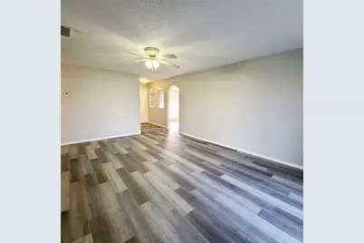 1026 Brookshire Circle, Garland, TX 75043 - Photo 5