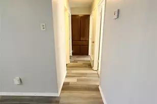 1026 Brookshire Cir, Garland, TX 75043 - Photo 11