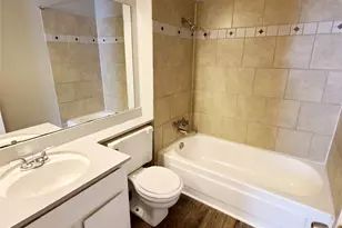 1026 Brookshire Cir, Garland, TX 75043 - Photo 13