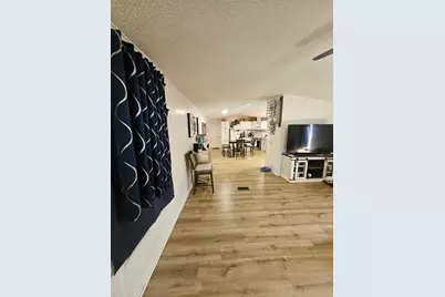 5714 Shoreline Circle S, Fort Worth, TX 76119 - Photo 3