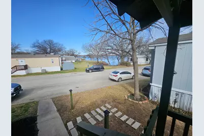 5714 Shoreline Circle S, Fort Worth, TX 76119 - Photo 1