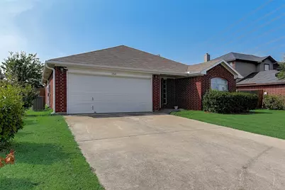 2048 Waterfield Court, Grand Prairie, TX 75052 - Photo 3