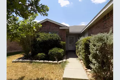 16905 Thorntree Court, Justin, TX 76247 - Photo 11