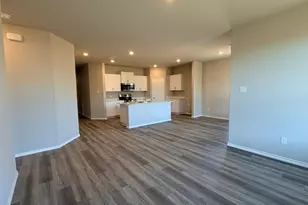 917 Boll Weevil Dr, Cleburne, TX 76031 - Photo 5