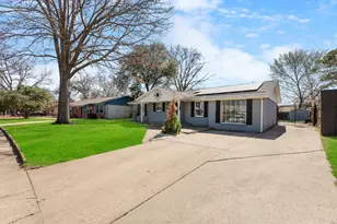 2226 Concord Dr, Irving, TX 75061 - Photo 3