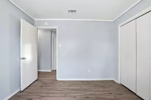 1917 Aspen Ln, Garland, TX 75044 - Photo 33