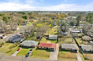 208 Dancer Dr, Longview, TX 75604 - Photo 3