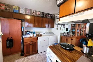 2205 Viewtop Ln, Arlington, TX 76012 - Photo 5