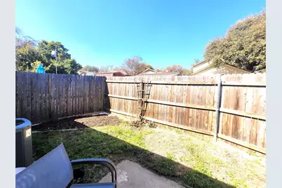 2205 Viewtop Lane, Arlington, TX 76012 - Photo 17