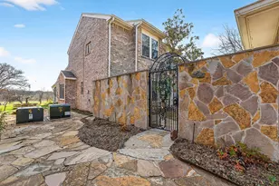 714 Pebble Beach Dr, Garland, TX 75043 - Photo 7