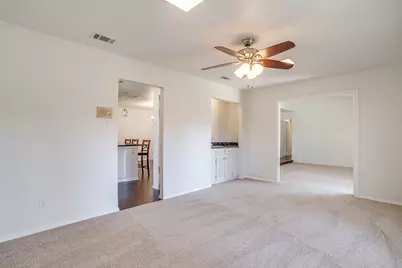 2017 Garden Oaks Drive, Arlington, TX 76012 - Photo 7