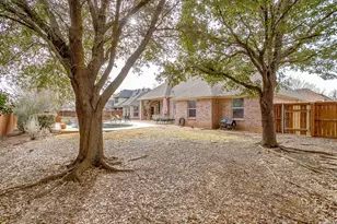 1042 Chesapeake Dr, Mansfield, TX 76063 - Photo 3