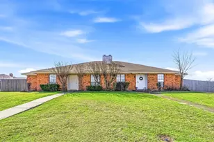 414 Amber Ln, DeSoto, TX 75115 - Photo 1