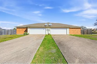 414 Amber Lane, DeSoto, TX 75115 - Photo 9