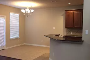 243 Sherburne St, Lewisville, TX 75067 - Photo 5