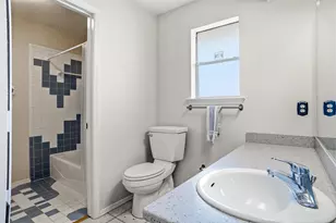 2318 Lindblad Ct, Arlington, TX 76016 - Photo 7