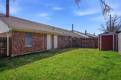 2318 Lindblad Court, Arlington, TX 76016 - Photo 11