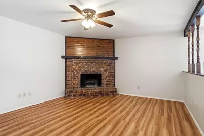 2318 Lindblad Court, Arlington, TX 76016 - Photo 5