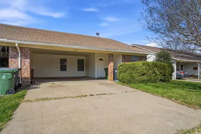 2318 Lindblad Court, Arlington, TX 76016 - Photo 1