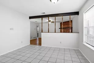 2318 Lindblad Ct, Arlington, TX 76016 - Photo 3