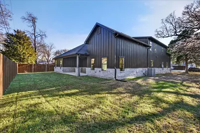 114 Castlewood Road, Enchanted Oaks, TX 75156 - Photo 1