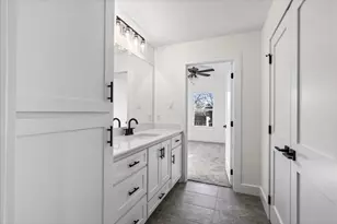 114 Castlewood Rd, Enchanted Oaks, TX 75156 - Photo 29