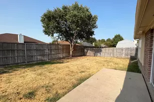 875 Shoal Creek Dr, Arlington, TX 76001 - Photo 19