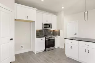 2316 Forest Hill Ln, Granbury, TX 76048 - Photo 7