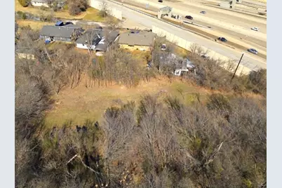 1 Park Square E, Grand Prairie, TX 75050 - Photo 9