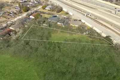 1 Park Square E, Grand Prairie, TX 75050 - Photo 3