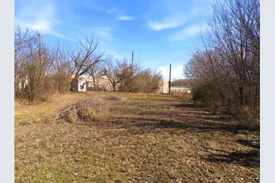 1 Park Square E, Grand Prairie, TX 75050 - Photo 5