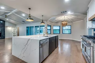 10544 Cox Ln, Dallas, TX 75229 - Photo 5