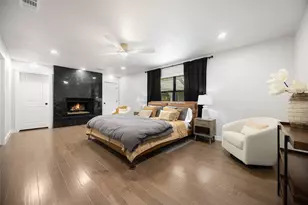 10544 Cox Ln, Dallas, TX 75229 - Photo 13