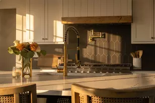 10544 Cox Ln, Dallas, TX 75229 - Photo 35