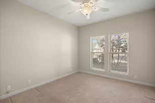 211 Turner Cir, Granbury, TX 76048 - Photo 19