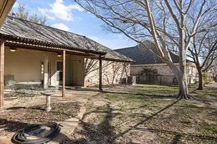 211 Turner Cir, Granbury, TX 76048 - Photo 29