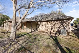 211 Turner Cir, Granbury, TX 76048 - Photo 29