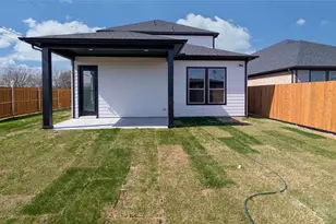 2339 4th St, Grand Prairie, TX 75051 - Photo 29